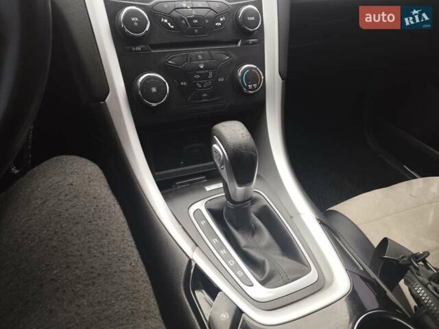 Форд Фьюжн 2014 в Кропивницком (Кировограде) на Automoto.ua Серый Форд Фьюжн, объемом двигателя 2.49 л и пробегом 136 тыс. км за 10000 $, фото 8 на Automoto.ua