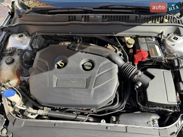 Сірий Форд Фьюжен, об'ємом двигуна 2 л та пробігом 152 тис. км за 11499 $, фото 53 на Automoto.ua