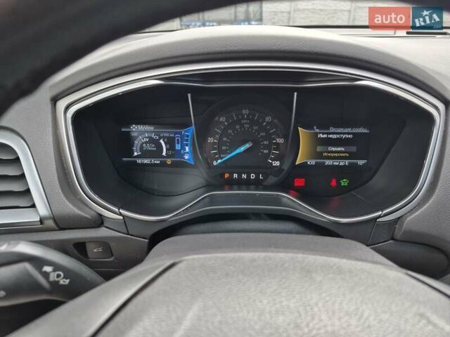 Серый Форд Фьюжн, объемом двигателя 2 л и пробегом 162 тыс. км за 10500 $, фото 2 на Automoto.ua