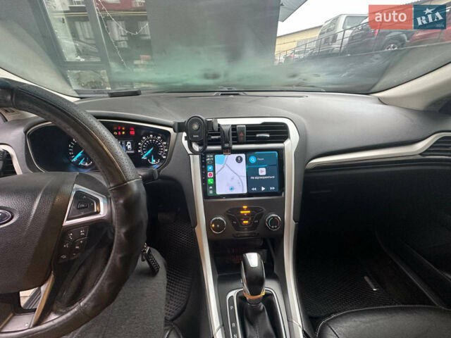 Сірий Форд Фьюжен, об'ємом двигуна 2 л та пробігом 280 тис. км за 8200 $, фото 13 на Automoto.ua