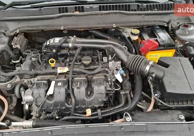 Серый Форд Фьюжн, объемом двигателя 2 л и пробегом 330 тыс. км за 8500 $, фото 14 на Automoto.ua