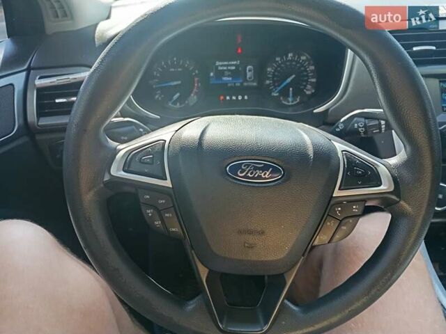 Форд Фьюжн 2014 в Львове на Automoto.ua Серый Форд Фьюжн, объемом двигателя 1.5 л и пробегом 181 тыс. км за 8350 $, фото 8 на Automoto.ua