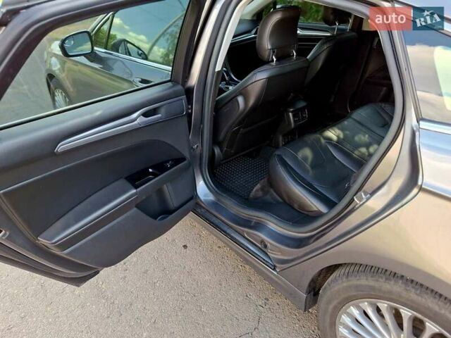 Сірий Форд Фьюжен, об'ємом двигуна 2 л та пробігом 193 тис. км за 10200 $, фото 11 на Automoto.ua