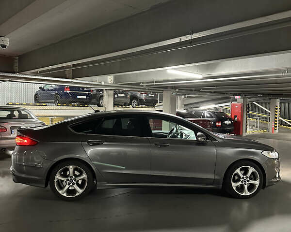 Серый Форд Фьюжн, объемом двигателя 2.5 л и пробегом 238 тыс. км за 9300 $, фото 6 на Automoto.ua