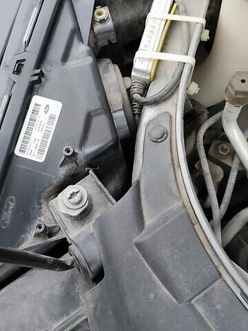 Серый Форд Фьюжн, объемом двигателя 2.5 л и пробегом 198 тыс. км за 11500 $, фото 28 на Automoto.ua