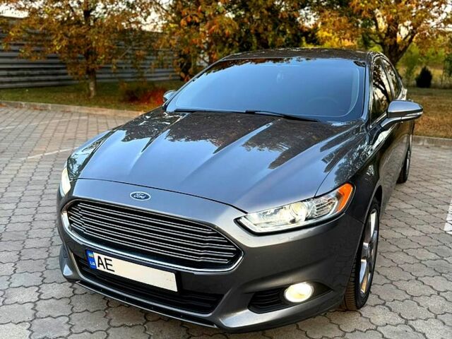 Серый Форд Фьюжн, объемом двигателя 2 л и пробегом 175 тыс. км за 11000 $, фото 1 на Automoto.ua