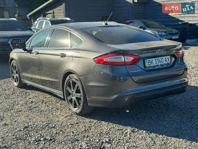 Сірий Форд Фьюжен, об'ємом двигуна 2.49 л та пробігом 253 тис. км за 7500 $, фото 1 на Automoto.ua