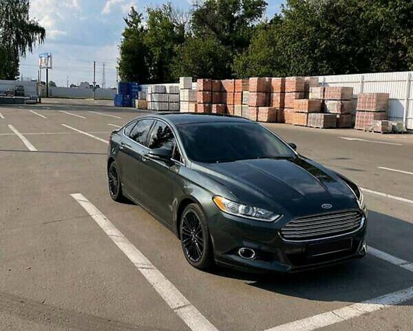 Серый Форд Фьюжн, объемом двигателя 2 л и пробегом 190 тыс. км за 10000 $, фото 2 на Automoto.ua