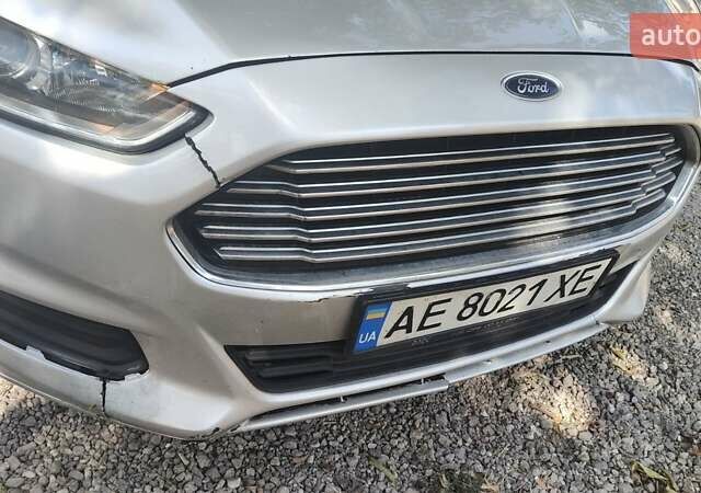 Сірий Форд Фьюжен, об'ємом двигуна 2.5 л та пробігом 380 тис. км за 8900 $, фото 7 на Automoto.ua