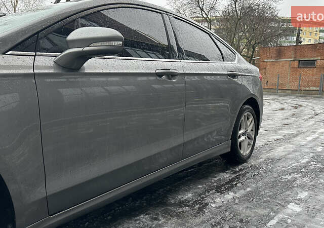 Серый Форд Фьюжн, объемом двигателя 2.49 л и пробегом 210 тыс. км за 9900 $, фото 7 на Automoto.ua