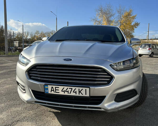 Серый Форд Фьюжн, объемом двигателя 2.5 л и пробегом 275 тыс. км за 9000 $, фото 6 на Automoto.ua