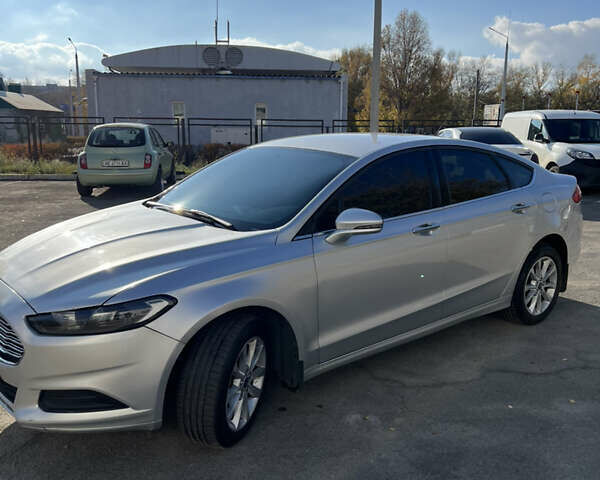 Серый Форд Фьюжн, объемом двигателя 2.5 л и пробегом 275 тыс. км за 9000 $, фото 5 на Automoto.ua