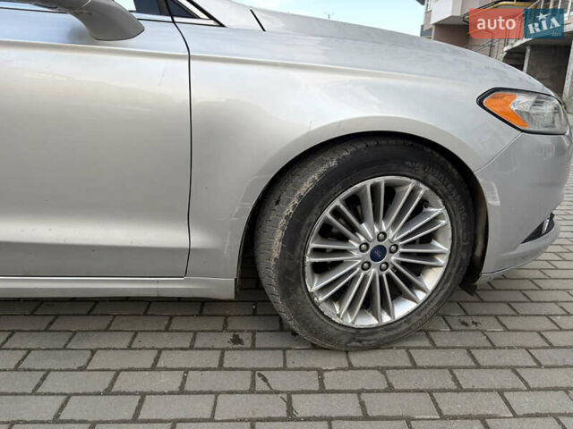 Серый Форд Фьюжн, объемом двигателя 2 л и пробегом 232 тыс. км за 7000 $, фото 6 на Automoto.ua