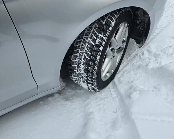 Сірий Форд Фьюжен, об'ємом двигуна 2.5 л та пробігом 217 тис. км за 9400 $, фото 18 на Automoto.ua