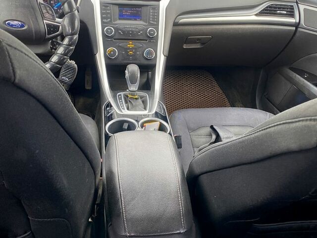 Сірий Форд Фьюжен, об'ємом двигуна 2.5 л та пробігом 180 тис. км за 9300 $, фото 3 на Automoto.ua