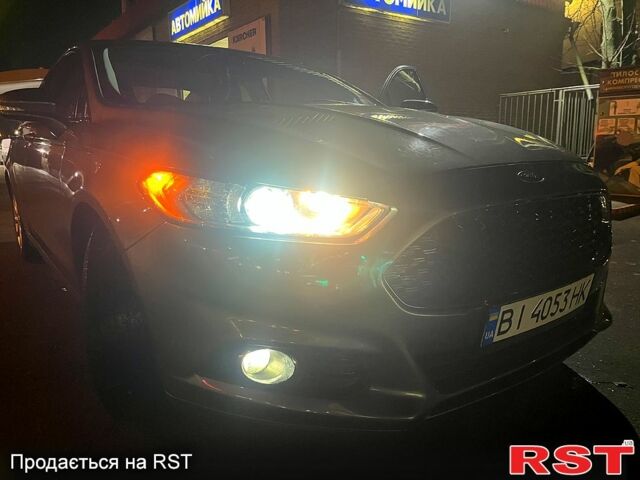 Сірий Форд Фьюжен, об'ємом двигуна 2 л та пробігом 145 тис. км за 10200 $, фото 10 на Automoto.ua