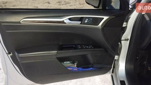 Серый Форд Фьюжн, объемом двигателя 2 л и пробегом 137 тыс. км за 10400 $, фото 18 на Automoto.ua