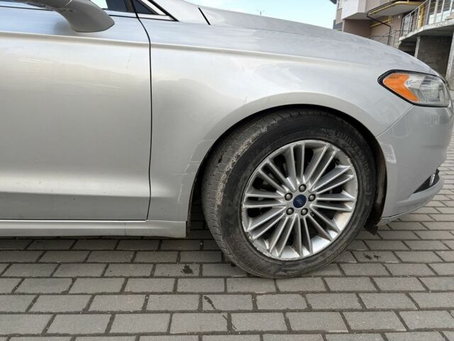 Серый Форд Фьюжн, объемом двигателя 2 л и пробегом 232 тыс. км за 7000 $, фото 6 на Automoto.ua