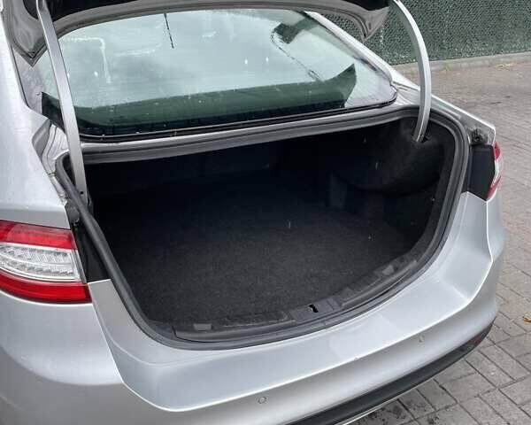 Форд Фьюжн 2014 в Киеве на Automoto.ua Серый Форд Фьюжн, объемом двигателя 2.49 л и пробегом 233 тыс. км за 8900 $, фото 5 на Automoto.ua