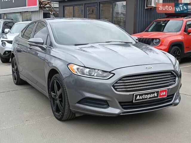 Серый Форд Фьюжн, объемом двигателя 1.5 л и пробегом 283 тыс. км за 8490 $, фото 2 на Automoto.ua