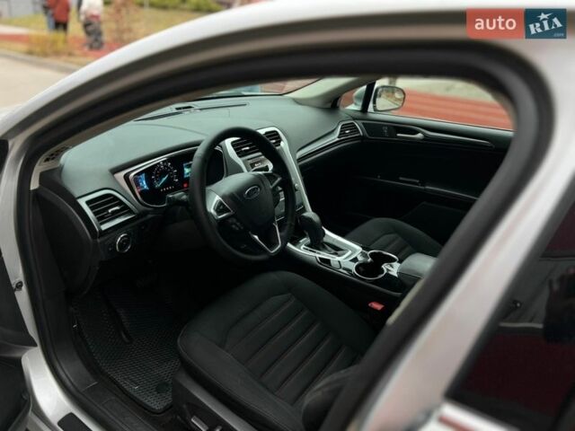 Сірий Форд Фьюжен, об'ємом двигуна 2 л та пробігом 280 тис. км за 9850 $, фото 12 на Automoto.ua