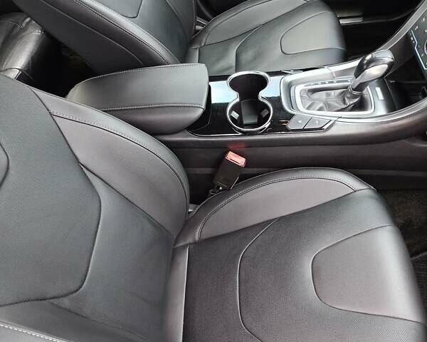 Серый Форд Фьюжн, объемом двигателя 2 л и пробегом 225 тыс. км за 10500 $, фото 12 на Automoto.ua