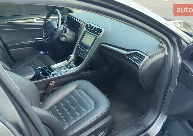 Серый Форд Фьюжн, объемом двигателя 2 л и пробегом 197 тыс. км за 12500 $, фото 10 на Automoto.ua