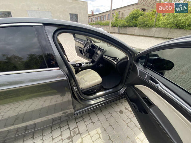 Сірий Форд Фьюжен, об'ємом двигуна 2 л та пробігом 214 тис. км за 13300 $, фото 8 на Automoto.ua