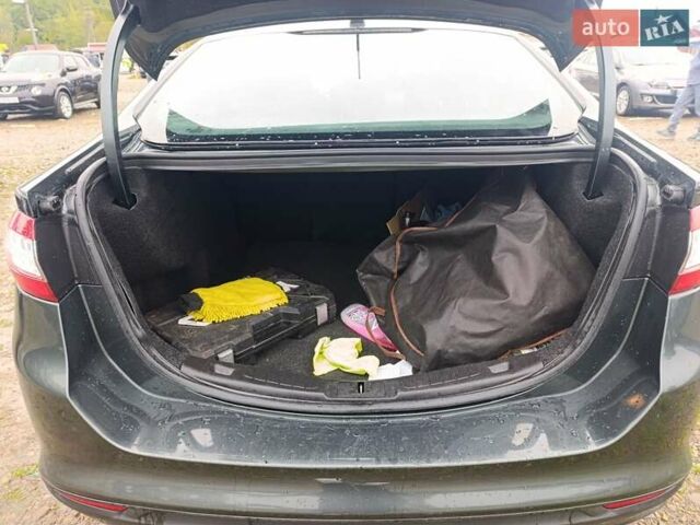 Форд Фьюжн 2014 в Ивано-Франковске на Automoto.ua Серый Форд Фьюжн, объемом двигателя 2.5 л и пробегом 220 тыс. км за 7650 $, фото 12 на Automoto.ua