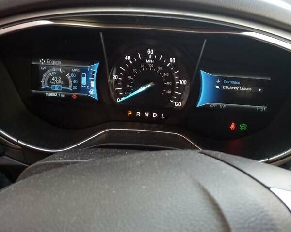 Сірий Форд Фьюжен, об'ємом двигуна 2 л та пробігом 220 тис. км за 12600 $, фото 6 на Automoto.ua