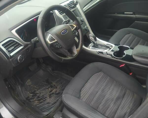 Серый Форд Фьюжн, объемом двигателя 2.5 л и пробегом 259 тыс. км за 10500 $, фото 12 на Automoto.ua