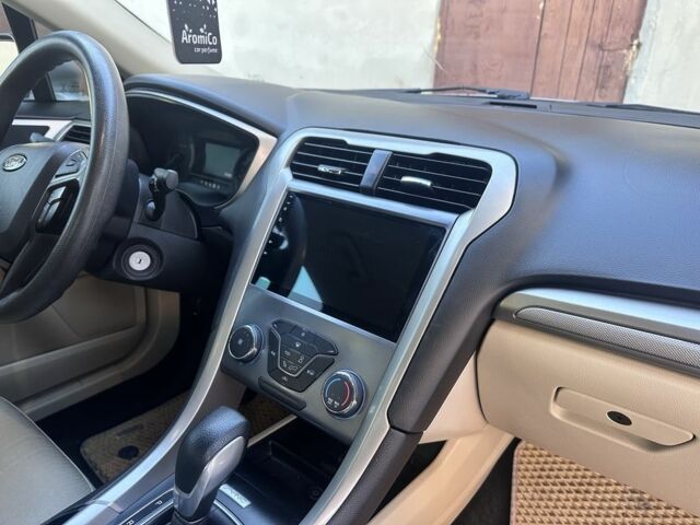 Серый Форд Фьюжн, объемом двигателя 2.5 л и пробегом 150 тыс. км за 9300 $, фото 12 на Automoto.ua