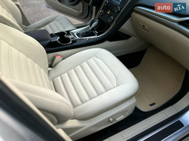 Сірий Форд Фьюжен, об'ємом двигуна 2.49 л та пробігом 290 тис. км за 8899 $, фото 42 на Automoto.ua