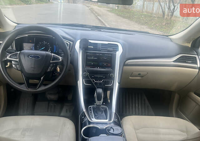 Сірий Форд Фьюжен, об'ємом двигуна 2 л та пробігом 138 тис. км за 11200 $, фото 12 на Automoto.ua