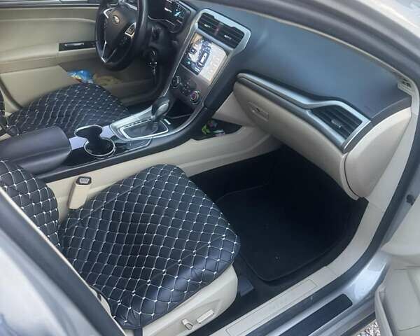 Сірий Форд Фьюжен, об'ємом двигуна 2.5 л та пробігом 240 тис. км за 10000 $, фото 16 на Automoto.ua