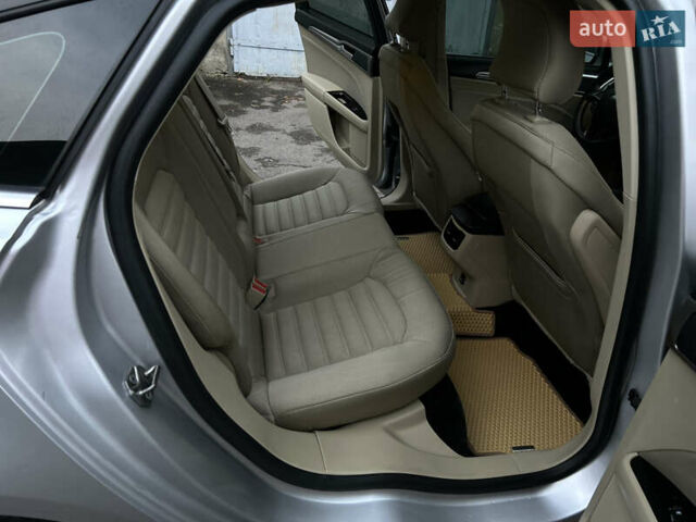 Сірий Форд Фьюжен, об'ємом двигуна 2.49 л та пробігом 290 тис. км за 8899 $, фото 36 на Automoto.ua