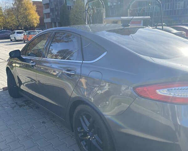 Форд Фьюжн 2015 в Львове на Automoto.ua Серый Форд Фьюжн, объемом двигателя 2.5 л и пробегом 201 тыс. км за 9999 $, фото 13 на Automoto.ua