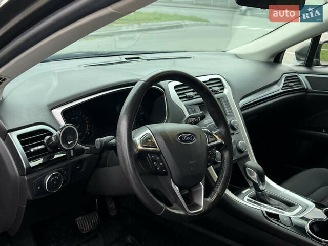 Серый Форд Фьюжн, объемом двигателя 2 л и пробегом 250 тыс. км за 9200 $, фото 19 на Automoto.ua