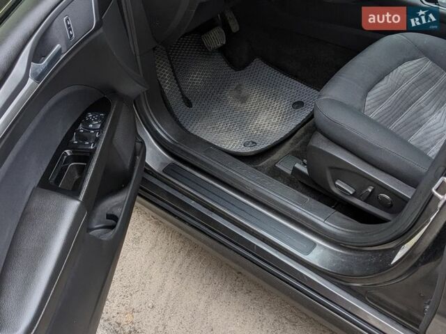 Серый Форд Фьюжн, объемом двигателя 2.5 л и пробегом 263 тыс. км за 8400 $, фото 14 на Automoto.ua