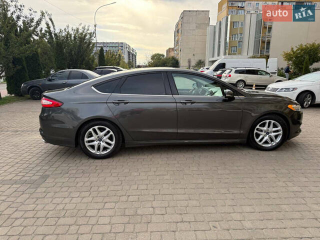 Серый Форд Фьюжн, объемом двигателя 2.5 л и пробегом 139 тыс. км за 9700 $, фото 6 на Automoto.ua