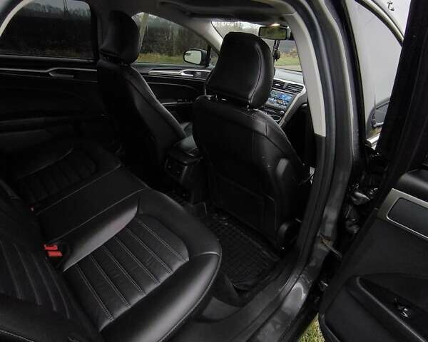 Сірий Форд Фьюжен, об'ємом двигуна 2 л та пробігом 155 тис. км за 12500 $, фото 13 на Automoto.ua