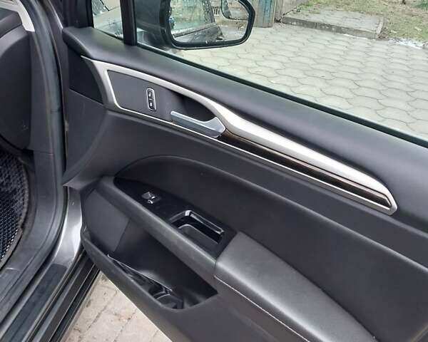 Серый Форд Фьюжн, объемом двигателя 2 л и пробегом 190 тыс. км за 13000 $, фото 22 на Automoto.ua