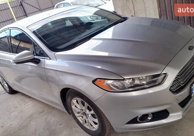 Серый Форд Фьюжн, объемом двигателя 2.49 л и пробегом 165 тыс. км за 7000 $, фото 1 на Automoto.ua