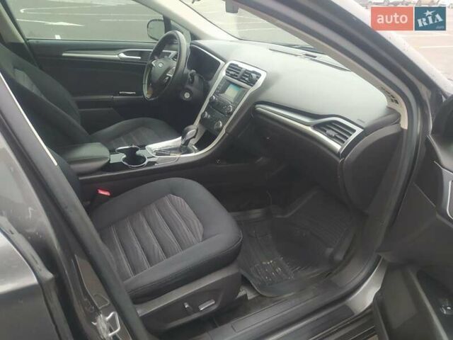 Серый Форд Фьюжн, объемом двигателя 2.5 л и пробегом 259 тыс. км за 10500 $, фото 15 на Automoto.ua