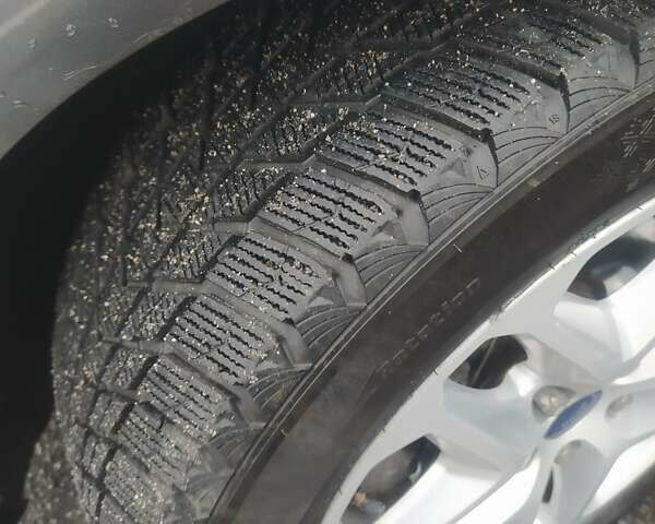 Серый Форд Фьюжн, объемом двигателя 2.5 л и пробегом 259 тыс. км за 10500 $, фото 18 на Automoto.ua