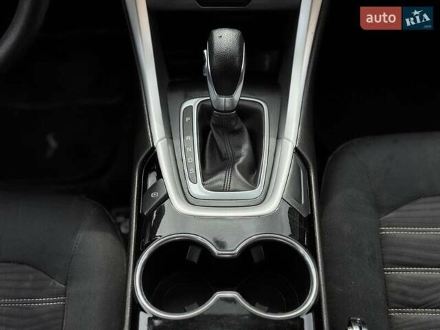 Серый Форд Фьюжн, объемом двигателя 2.5 л и пробегом 270 тыс. км за 8890 $, фото 44 на Automoto.ua