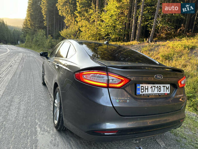 Сірий Форд Фьюжен, об'ємом двигуна 2 л та пробігом 167 тис. км за 14500 $, фото 11 на Automoto.ua