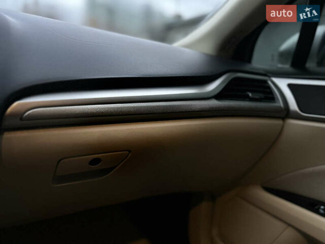 Сірий Форд Фьюжен, об'ємом двигуна 2.49 л та пробігом 290 тис. км за 8899 $, фото 56 на Automoto.ua