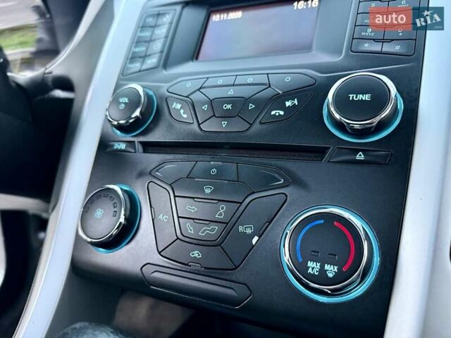 Сірий Форд Фьюжен, об'ємом двигуна 2 л та пробігом 163 тис. км за 8300 $, фото 50 на Automoto.ua