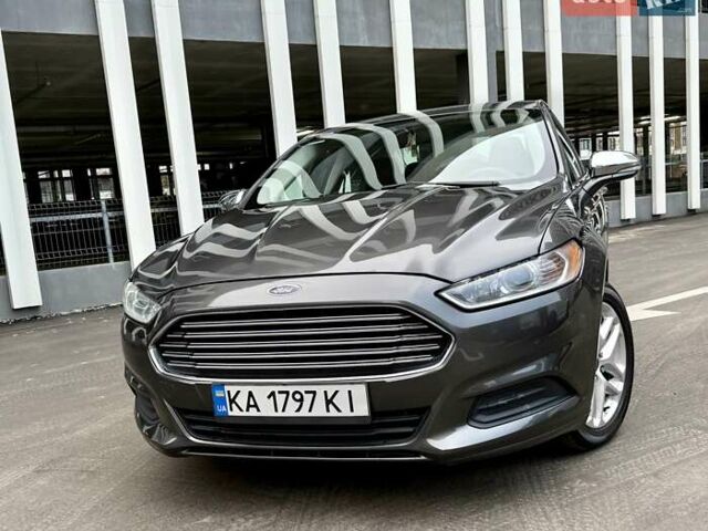 Серый Форд Фьюжн, объемом двигателя 2.5 л и пробегом 157 тыс. км за 9650 $, фото 1 на Automoto.ua